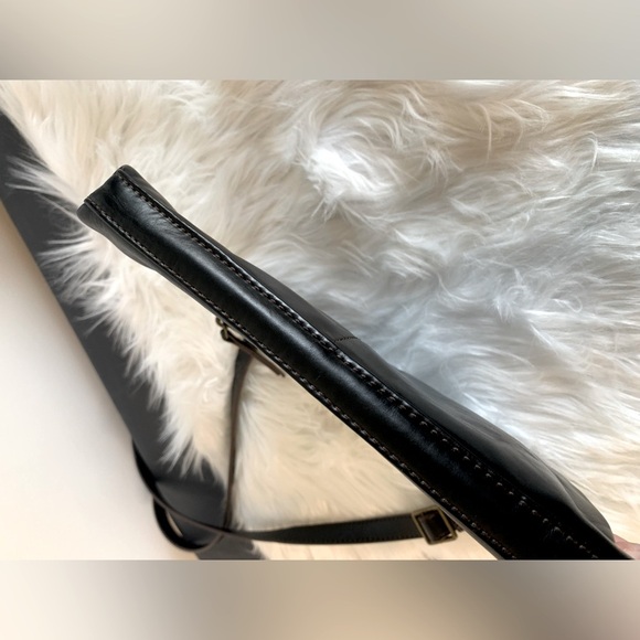 Margot New York Black Leather Crossbody Bag - Picture 12 of 12